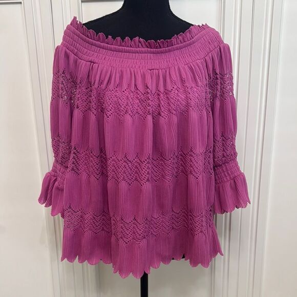 Lane Bryant Purple Blouse Chic and Stylish Off Shoulder Size 14/16 - Picture 2 of 5